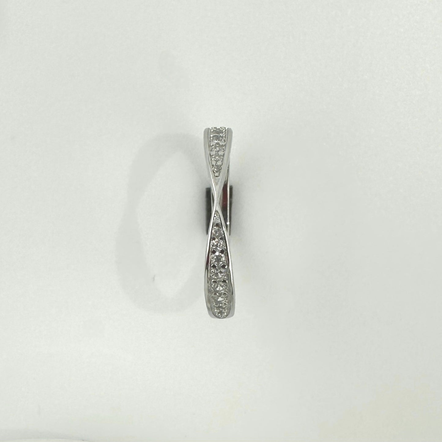 Tapered Centre Moissanite Band Ring