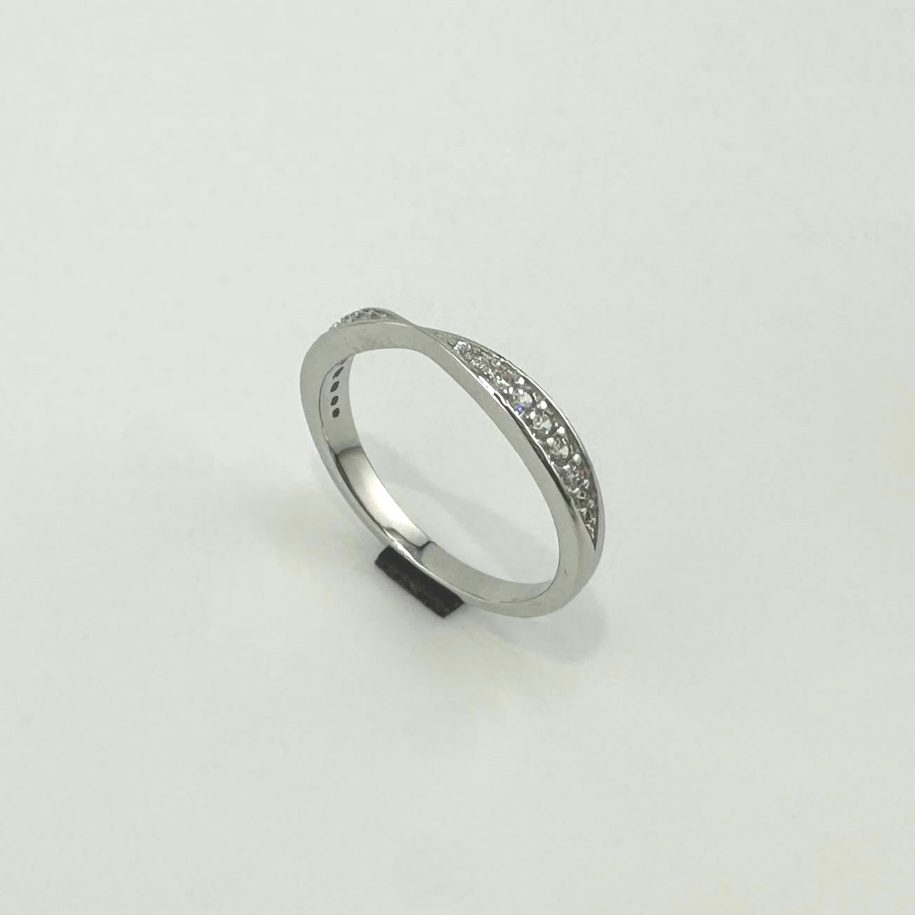 Tapered Centre Moissanite Band Ring